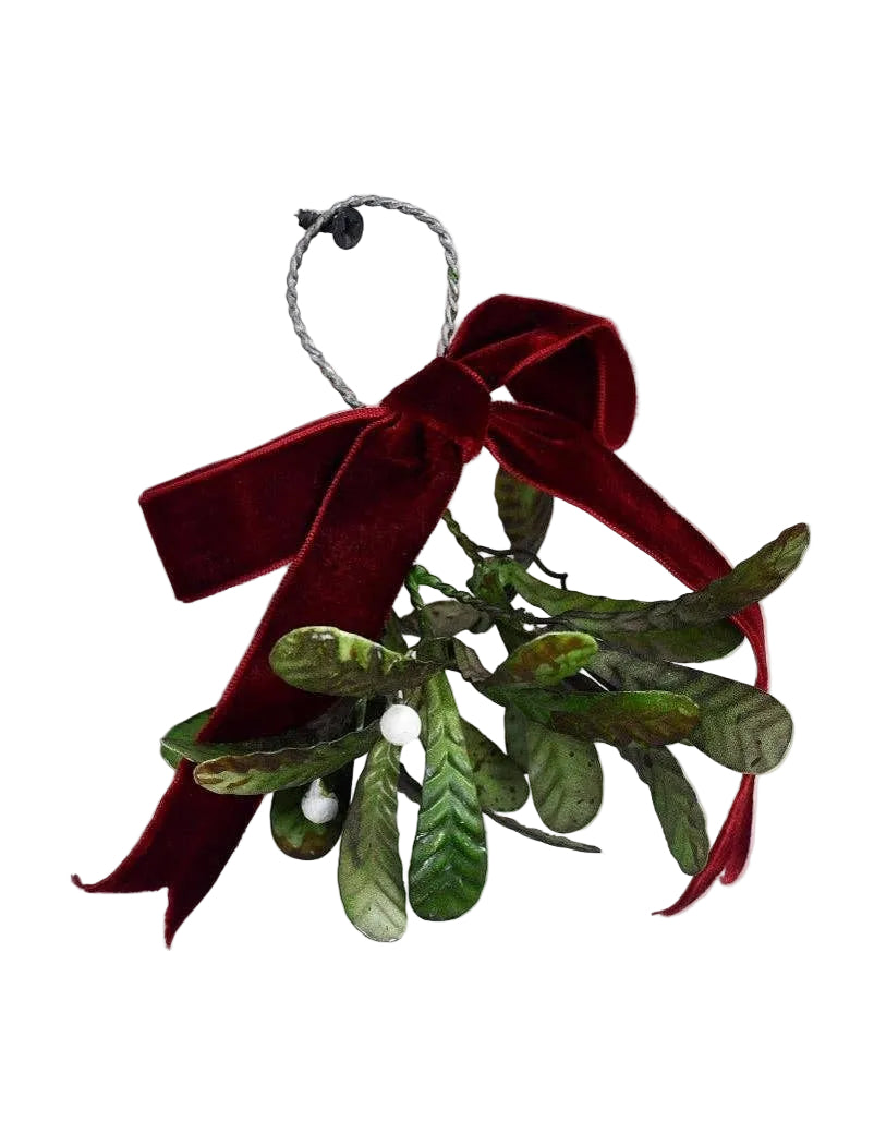 FESTIVE MISTLETOE GREEN LEAVES ORNAMENT